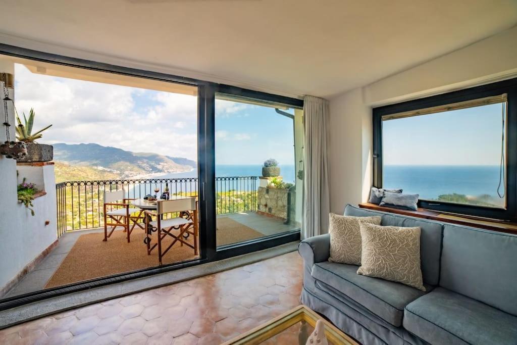 Casa Letizia Apartment ตาออร์มินา ภายนอก รูปภาพ