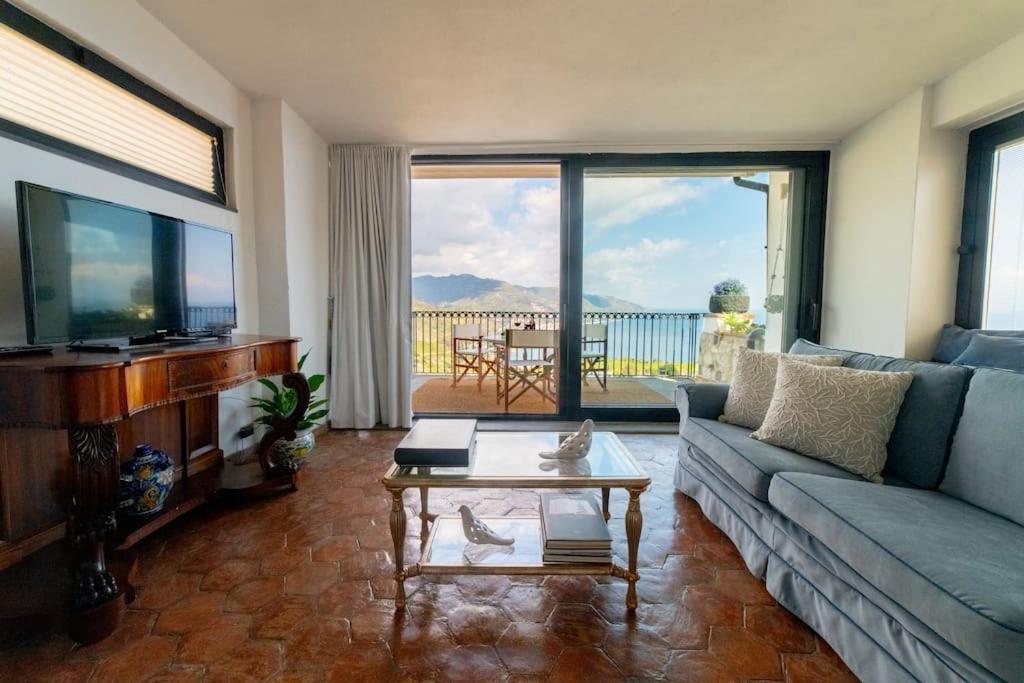 Casa Letizia Apartment ตาออร์มินา ภายนอก รูปภาพ